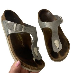 Birkenstock “Gizeh” Silver Shimmery Metallic Glitter Thong Sandals Flats 5